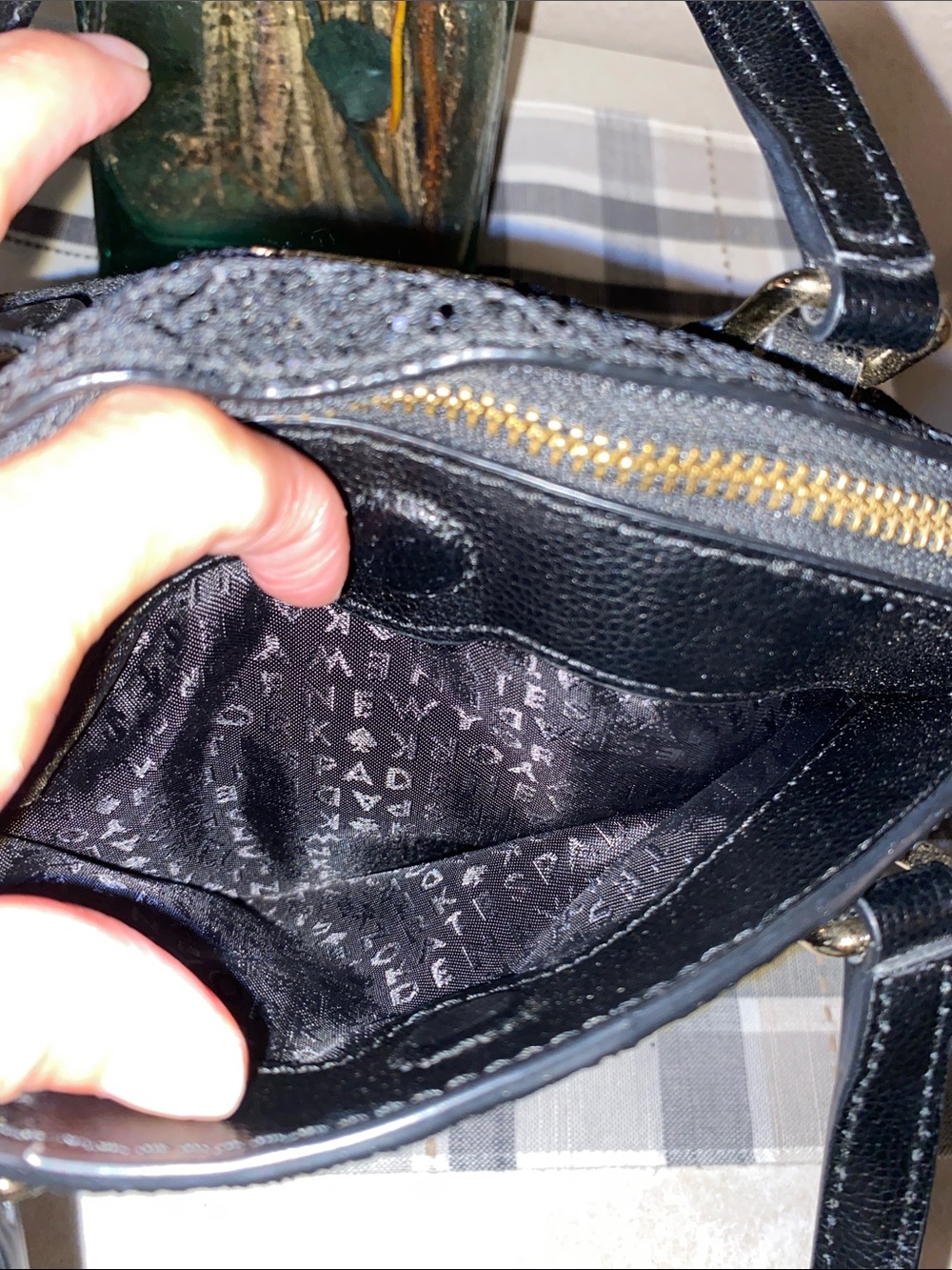 Kate Spade 
Black Mini Reiley Laurel Way Purse- Glitter Mini
New without tags - Picture 5 of 14